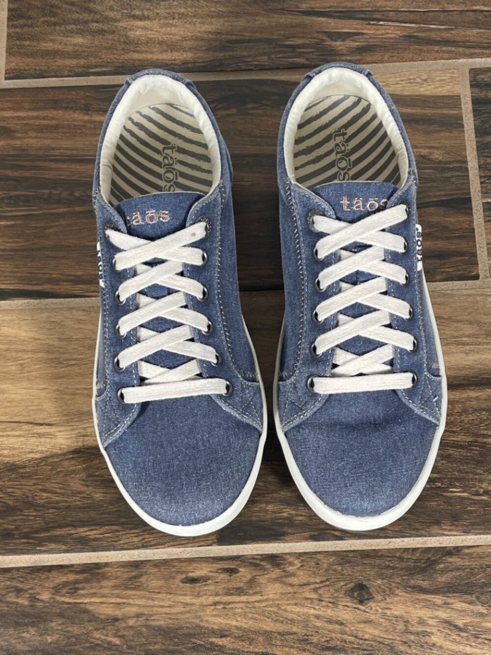 Taos Star Shoes Womens Size 8.5 Blue Wash Canvas Casual Low Top Lace Up Sneaker - Picture 12 of 13